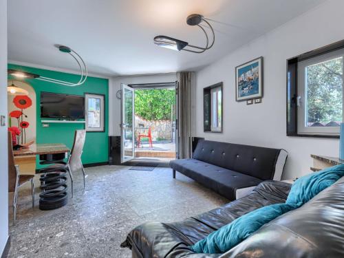 Holiday Home Villa Dragica by Interhome