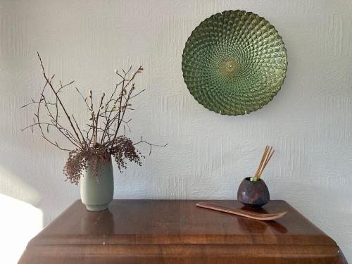 Φωτογραφία από το άλμπουμ του Mid-Century Gem Steps from the Beach στο Εδιμβούργο