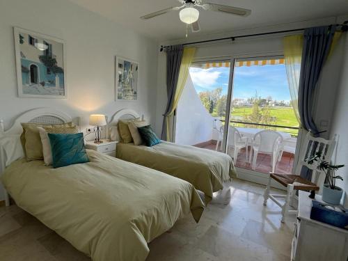 Frontline Golf Apartment