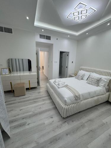 Icon tower 1 , JLT 1BHK apartment