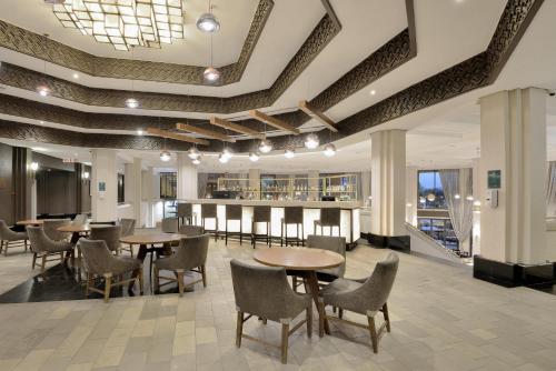 Restaurace v ubytování Windhoek Country Club Resort