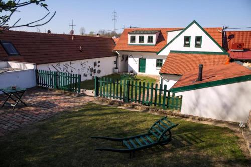 Budova, kde se prázdninový dům nachází