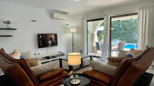 Golfinho - Private Pool - 10 Guests - Albufeira