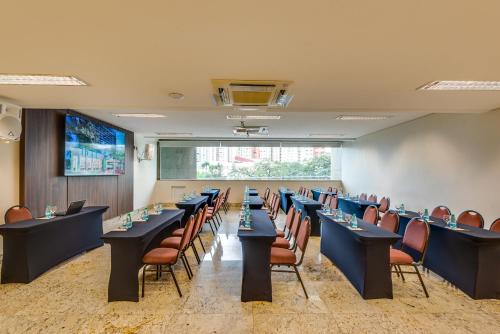 Μια τηλεόραση ή/και κέντρο ψυχαγωγίας στο K Hotel