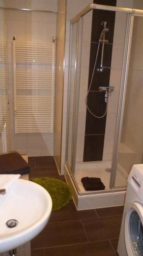 Ένα μπάνιο στο Ferienhaus Jendral