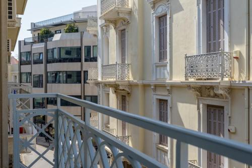 Plaka Elegance Retreat
