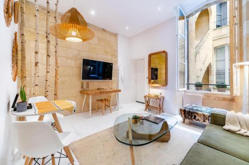 Superbe appartement Bordelais plein de charme et lumineux avec terrasse