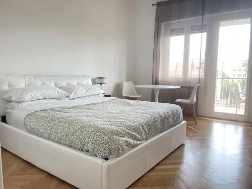 Edo's Rhome