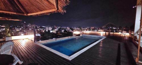 Πισίνα στο ή κοντά στο Depto GAUSS con pileta 4pax