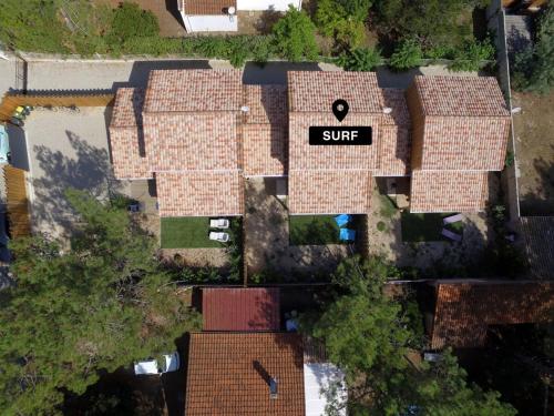 Budova, kde se chata nachází