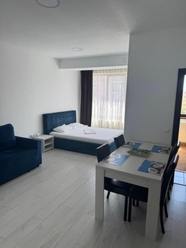 Katil atau katil-katil dalam bilik di VIRGO SEA VIEW Apartaments Summerland
