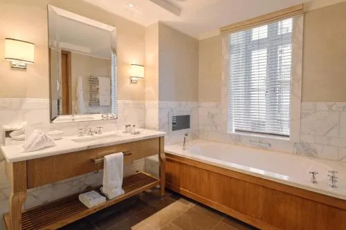 Corinthia London photo 3