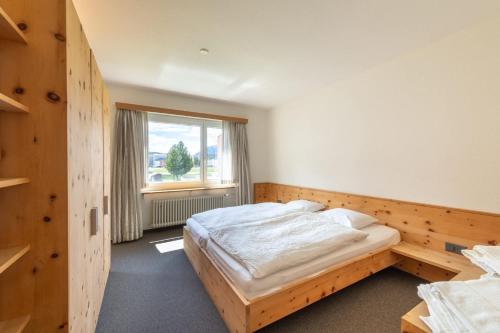 Cosy 3 bedroom Balcony Free parking Fast Wifi