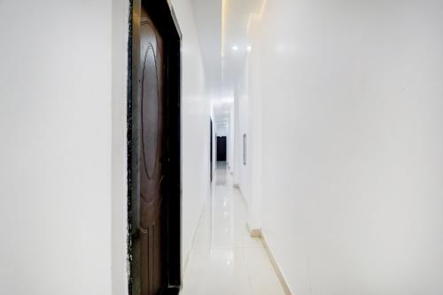 Imagine din galeria proprietății Hotel O Aarush Hotel And Restaurant în Prayagraj