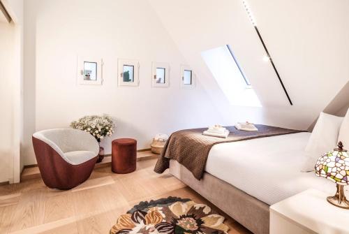 Bahnhofstrasse Designer Penthouse Private Rooftop