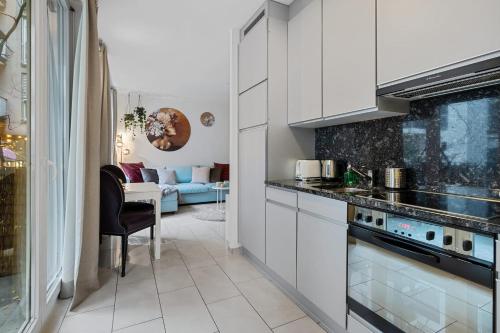 Boutique Stay King Size Bed AC Free Parking