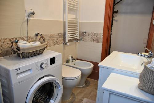 Ένα μπάνιο στο CASA MARTA - Appartamento con giardino