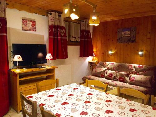 Charmant 3 pièces, 6 personnes, Sud, près télésiège, WiFi, animaux OK, parking, Valloire - FR-1-263-391