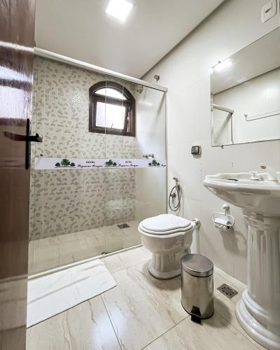 Ένα μπάνιο στο Hotel Pequeno Bosque