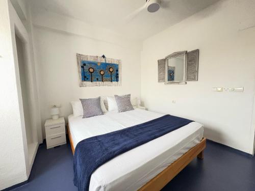 Posteľ alebo postele v izbe v ubytovaní Apartamentos Formentera Copacabana 28