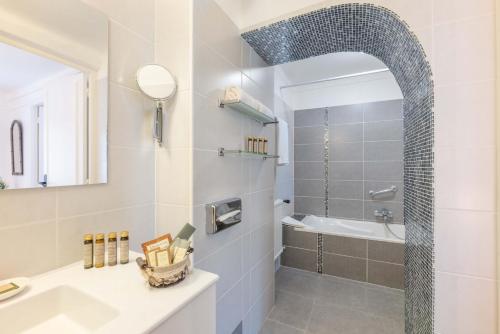 Hotel Mas Djoliba photo 68