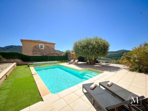 Maison au Castellet avec piscine