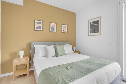 Airy Apartments with Balcony & Garage by NDP rent photo 104