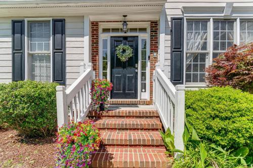 Taman di luar Fire Pit and Pool Access Quiet Holly Springs Home