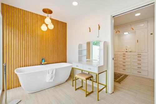 Et badeværelse på Above It All