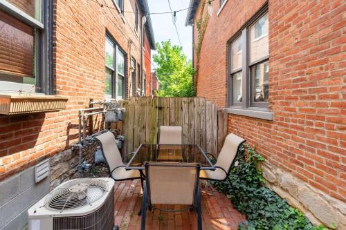 Gallery image of Luxury Chefs Kitchen - OSU/Short North - Sleeps 10 in Milo