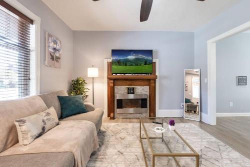 Gallery image of Luxury Chefs Kitchen - OSU/Short North - Sleeps 10 in Milo