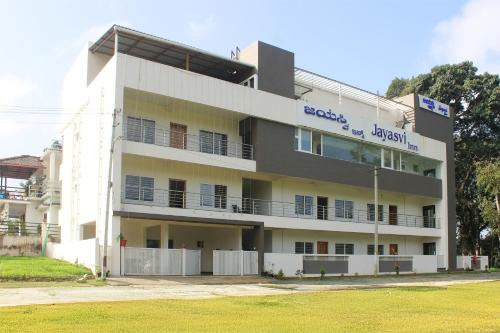 Το κτήριο όπου στεγάζεται  το δωμάτιο σε οικογενειακή κατοικία