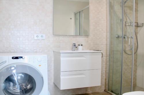 Ένα μπάνιο στο Hauzify I Casa Vistamar
