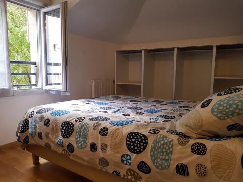 Duplex cosy - 3 chambres avec garage, balcon et clim