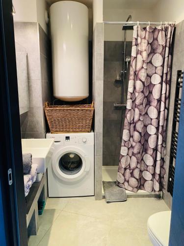 Appartement 74 cita Di sali
