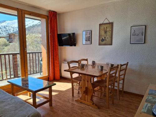 Saint-François-Longchamp, appartement confortable pour 4, idéal vacances - FR-1-807-118