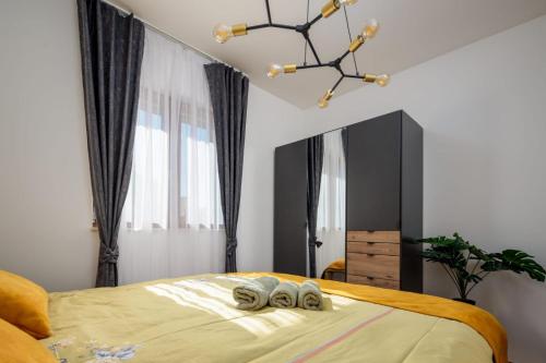 Mirela's golden luxury apartment