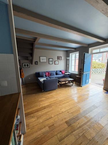 Photo de la galerie de l'établissement Charmante maison en bord de mer près d'Etretat, à Yport