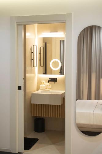 Bilik mandi di Kalinifta Rooms Luxury Style