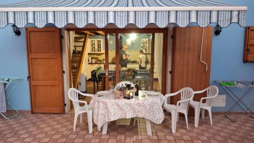 Restaurace v ubytování Blue Patch - Shared Home