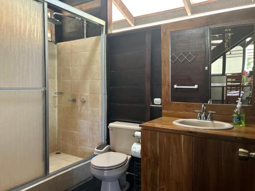 Ένα μπάνιο στο Delfín del Sendero