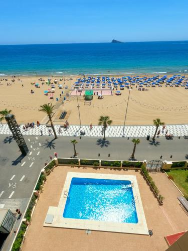 Playa de Levante frente al mar. Jazmines 6