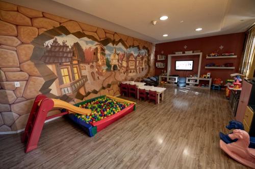 Η παιδική λέσχη του Hotel Serra Nevada
