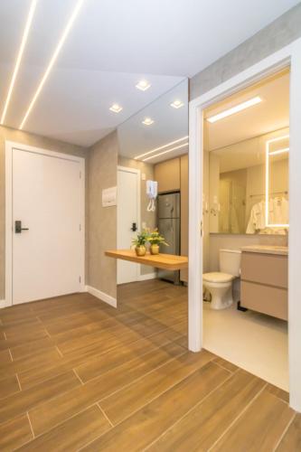Bilik mandi di Tempo The Arch - Bela Vista, Auxiliadora, Apartamentos em Porto Alegre