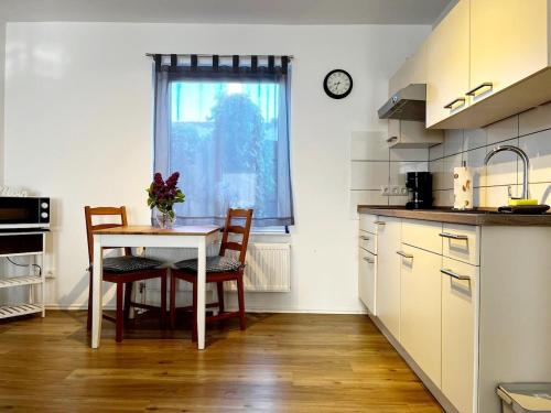Kuchyň nebo kuchyňský kout v ubytování Schönes 1-Zimmer-Appartement, Büsum (4km) Nordsee