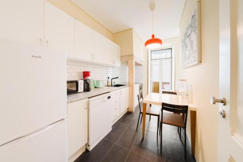 Beautiful 41BR wAC - in Heart of Lisbon