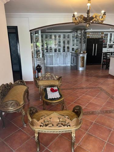 Villa à Bouanan Tétouanにあるシーティングエリア