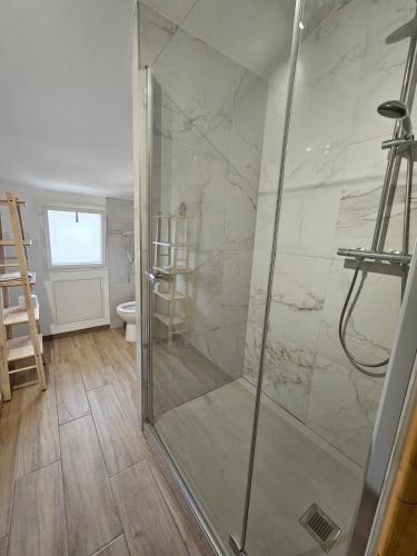 Photo de la galerie de l'établissement Le Rocher, Maisons C&S Fontanil, Grenoble Parking, à Fontanil-Cornillon