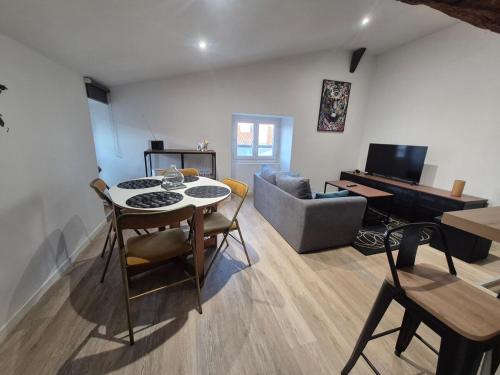 Léa, atypical and refined studio