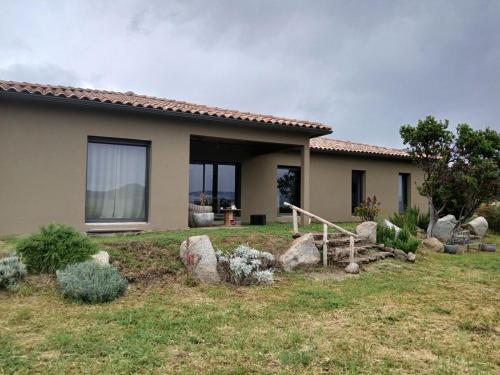 T4 Villa SOTTA entre mer et montagnes